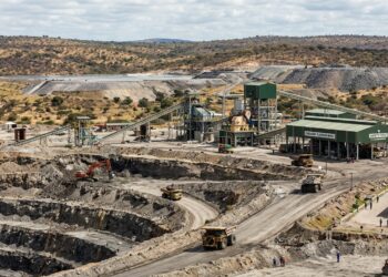 Zimbabwe unlocks $100 million for a $500 million mining project with 44 million ounces in reserves